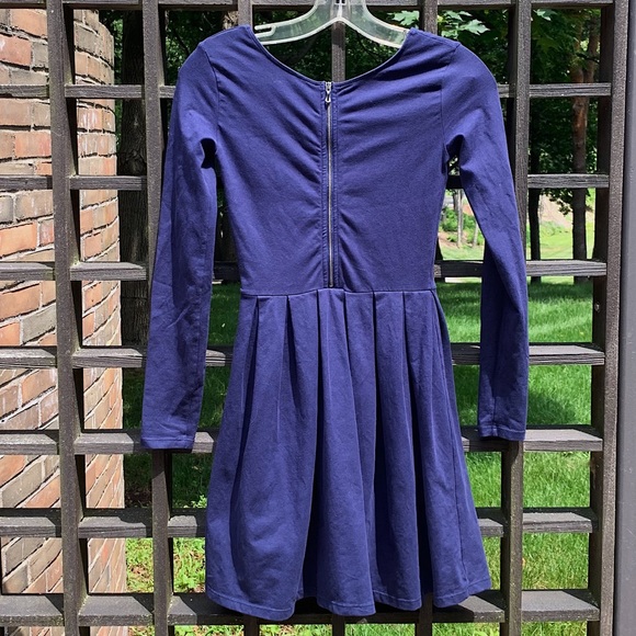 Aritzia Navy Blue Longsleeve Pleated Dress - Picture 2 of 5